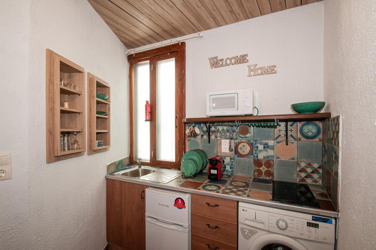 Tango Suites Rhodes City Exteriör bild