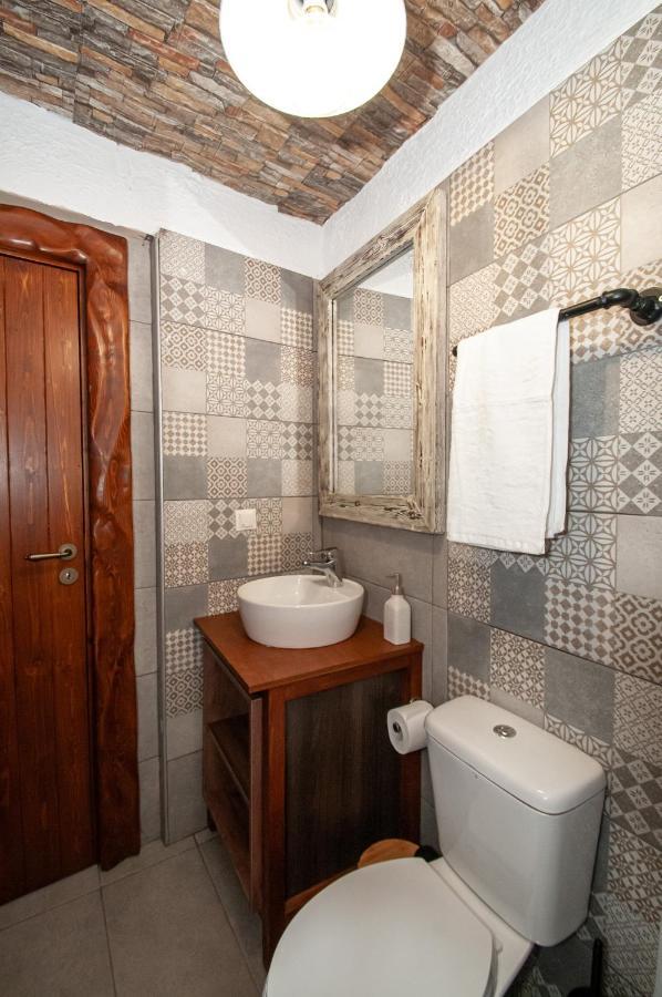 Tango Suites Rhodes City Exteriör bild